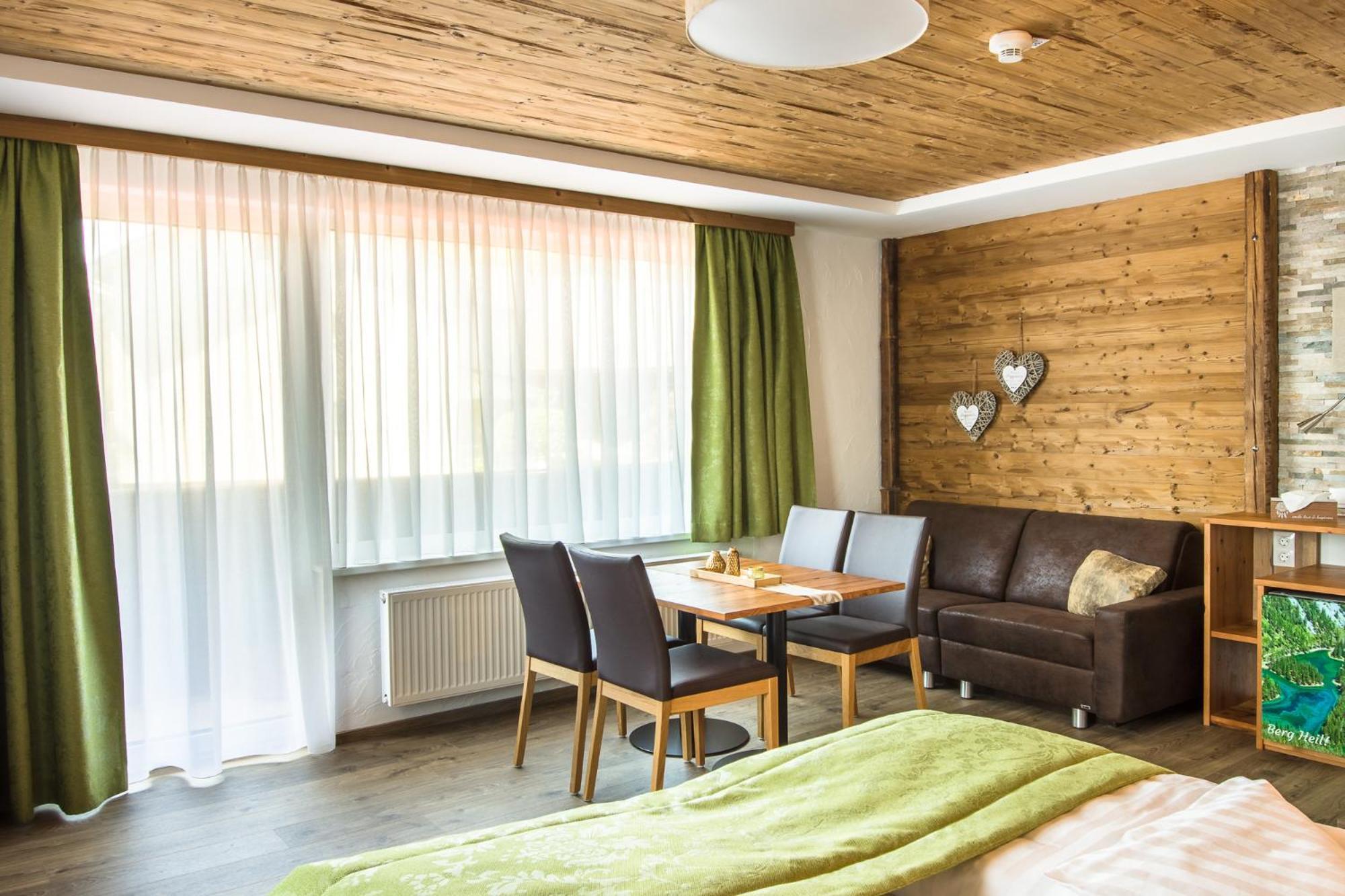Lorenzer Schlafstubn/Haus Wanderl Sankt Lorenzen im Murztal ภายนอก รูปภาพ